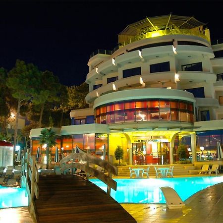 Vela Hotel Restaurant Golem  Dış mekan fotoğraf