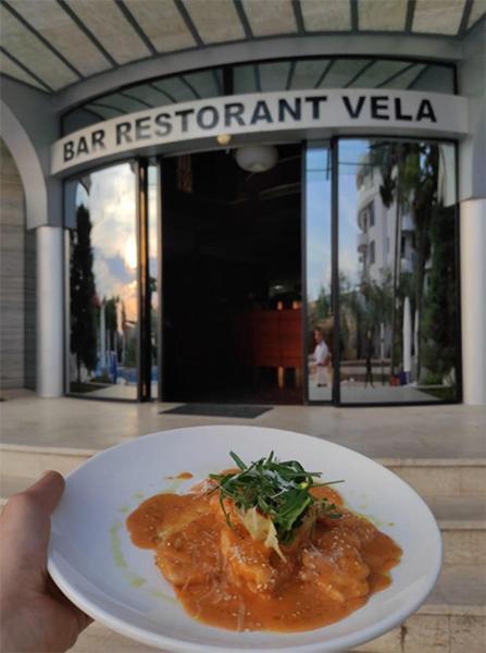 Vela Hotel Restaurant Golem  Dış mekan fotoğraf